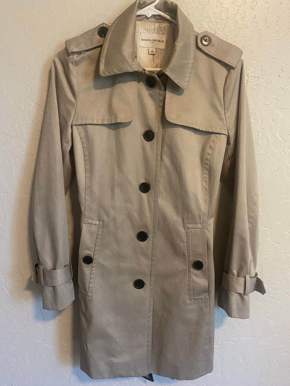 Banana Republic Women's Size S Trench Coat Belted Lined Single Breasted Khaki
